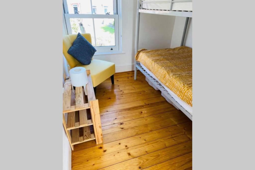 200 Year Old Large Townhouse With Sea Views Βίλα Σκάρμπορο Εξωτερικό φωτογραφία