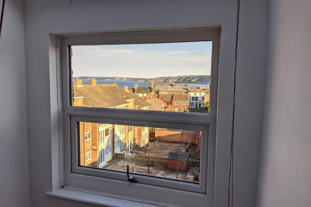 200 Year Old Large Townhouse With Sea Views Βίλα Σκάρμπορο Εξωτερικό φωτογραφία