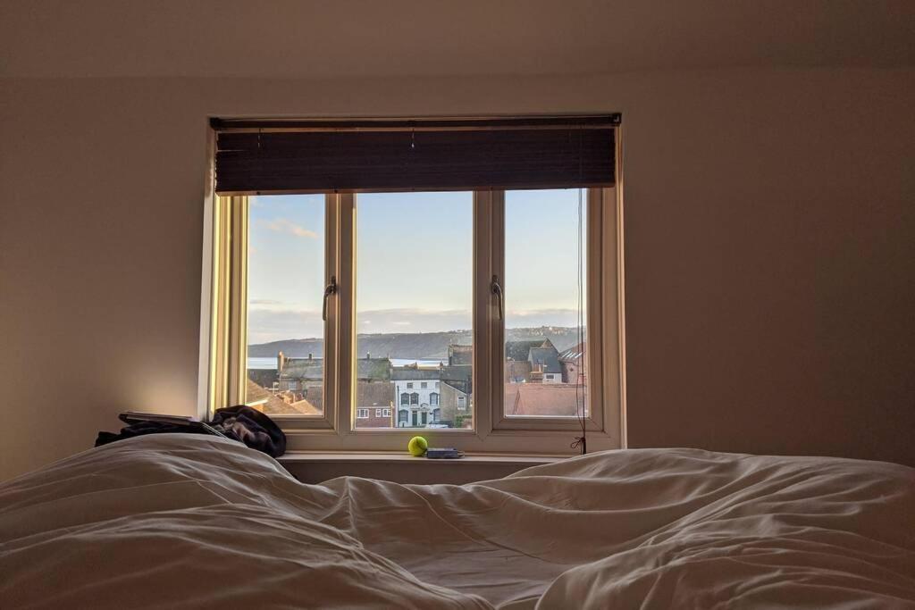 200 Year Old Large Townhouse With Sea Views Βίλα Σκάρμπορο Εξωτερικό φωτογραφία