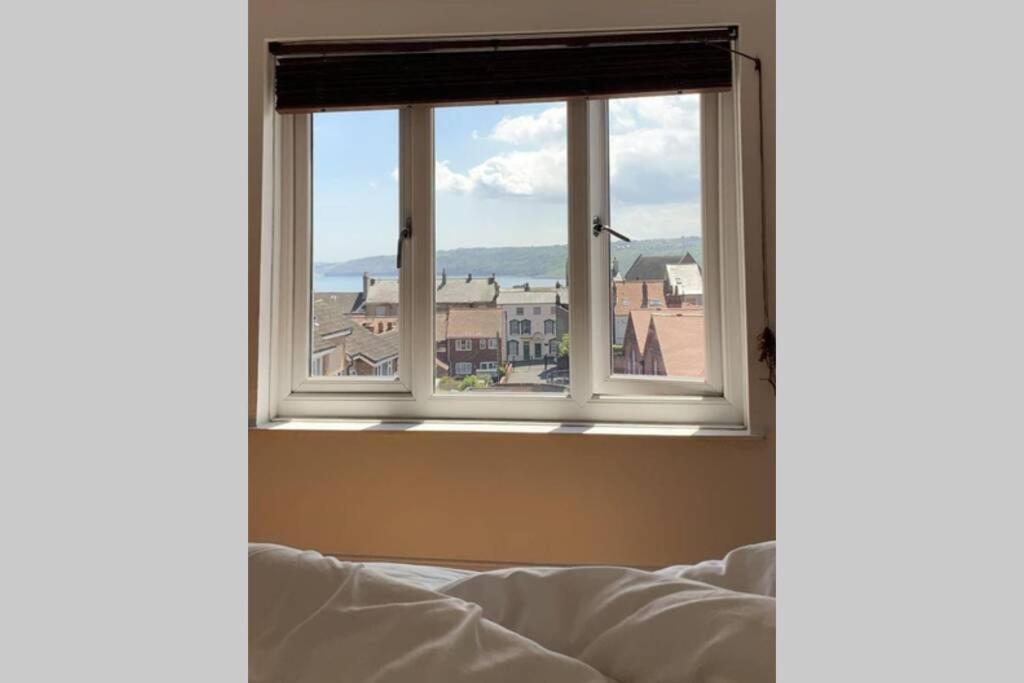 200 Year Old Large Townhouse With Sea Views Βίλα Σκάρμπορο Εξωτερικό φωτογραφία