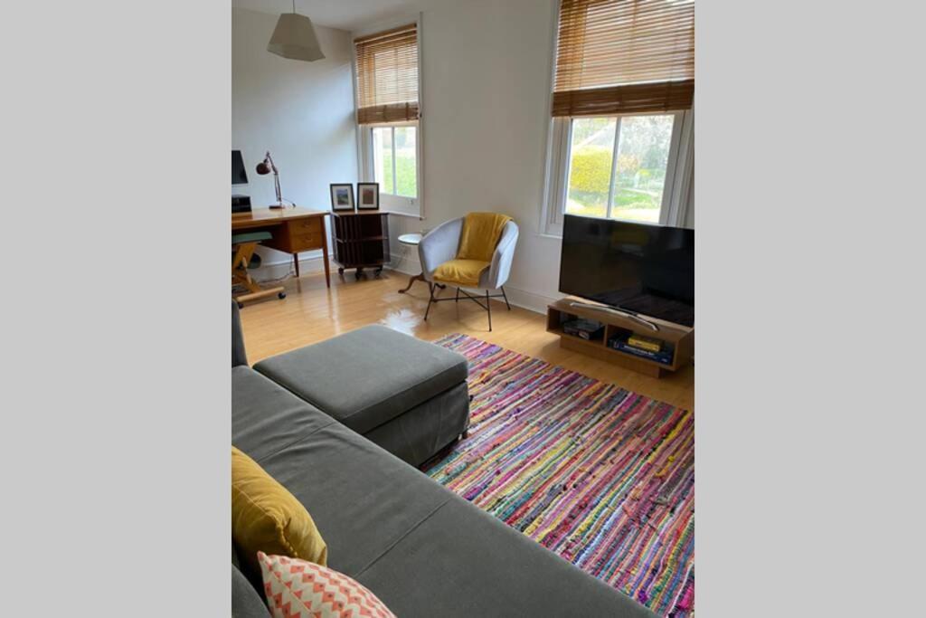200 Year Old Large Townhouse With Sea Views Βίλα Σκάρμπορο Εξωτερικό φωτογραφία